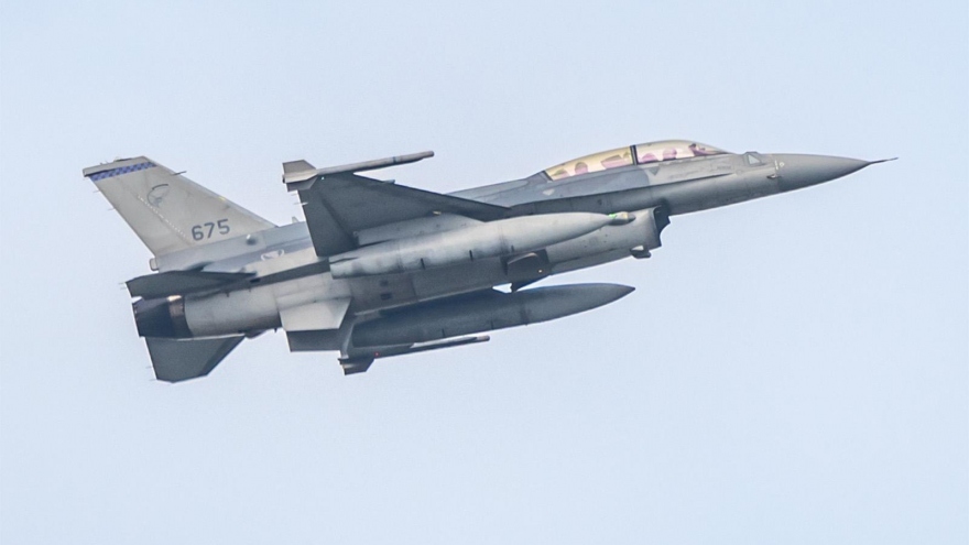 Singapore trang bị tên lửa Python-5 cho dàn chiến đấu cơ F-16